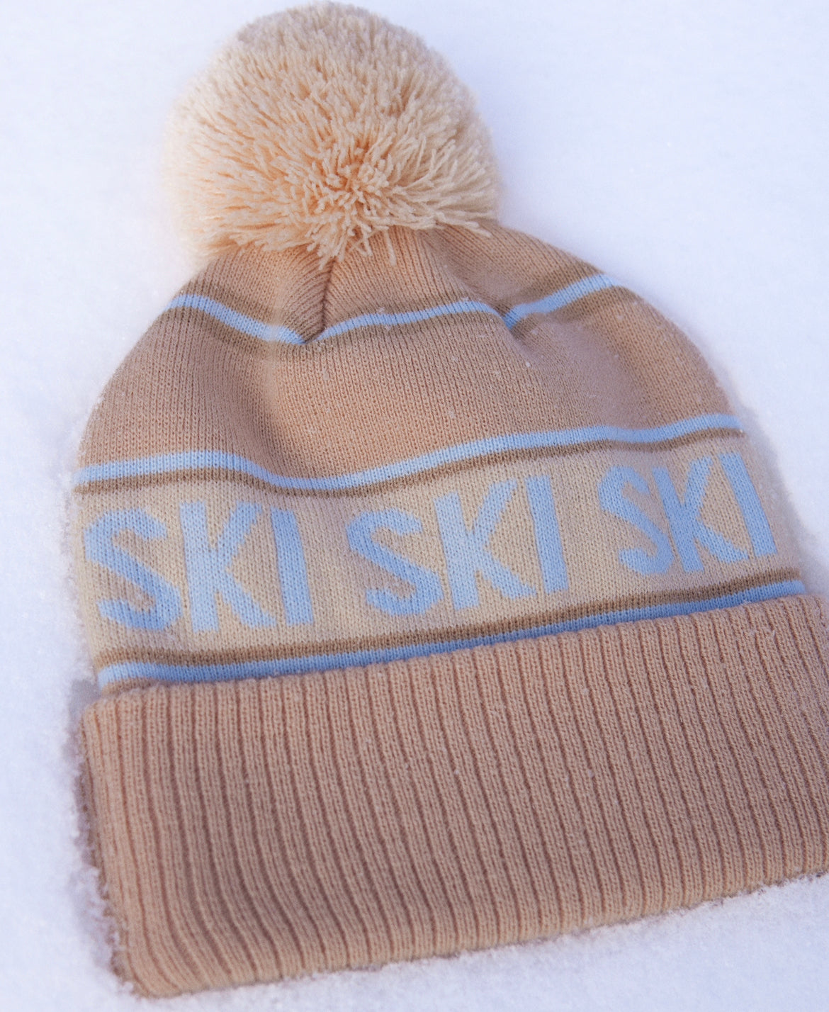 Apres ski beanie, fashion ski hat, Retro ski wear, vintage European ski knit hat, winter beanie, cream & blue beanie with pom pom