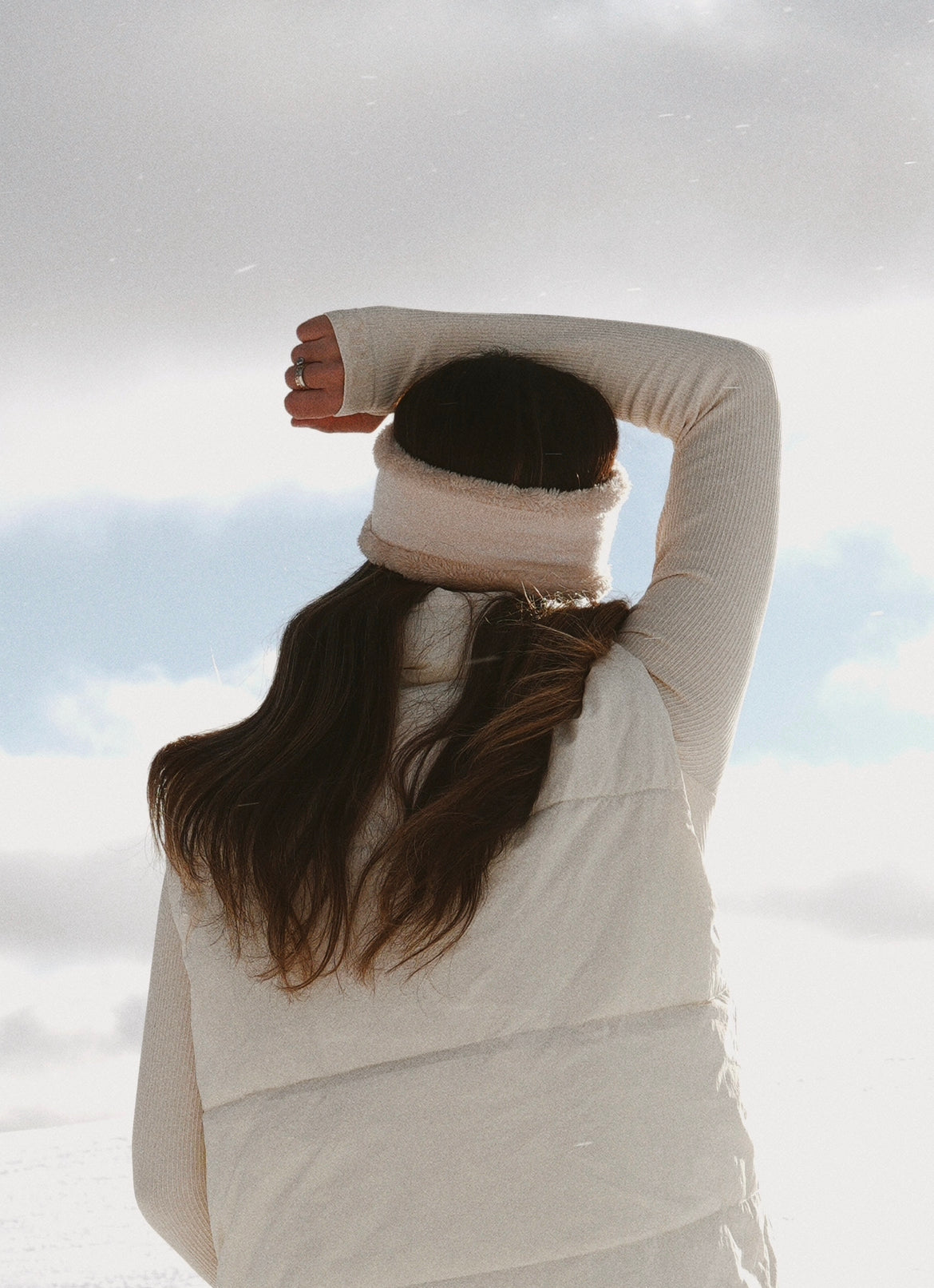 Après ski hats and headwear, reversible fleece headband. Cream knit apres headband. Tan and cream fur headband. Ski outfit hat / beanie, European ski outfit