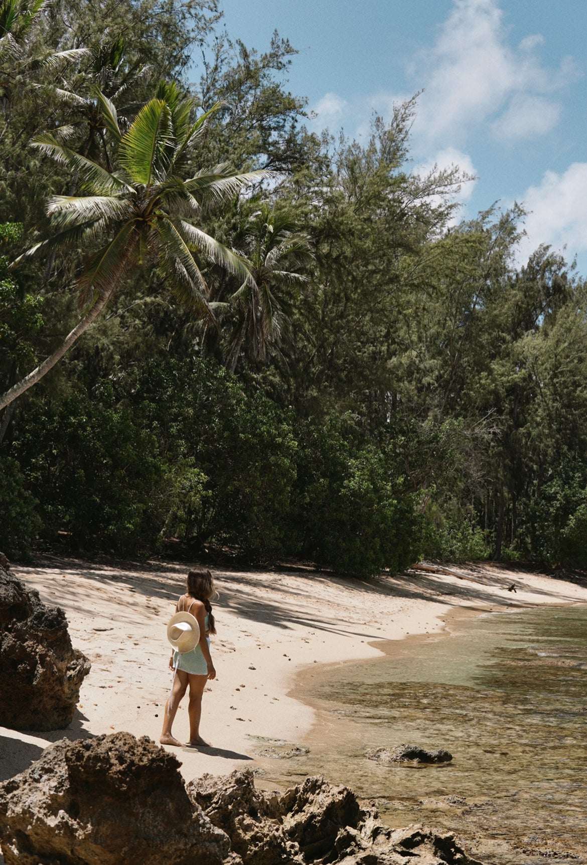 beach hat, bucket hat, seashell accessory, shell chin strap