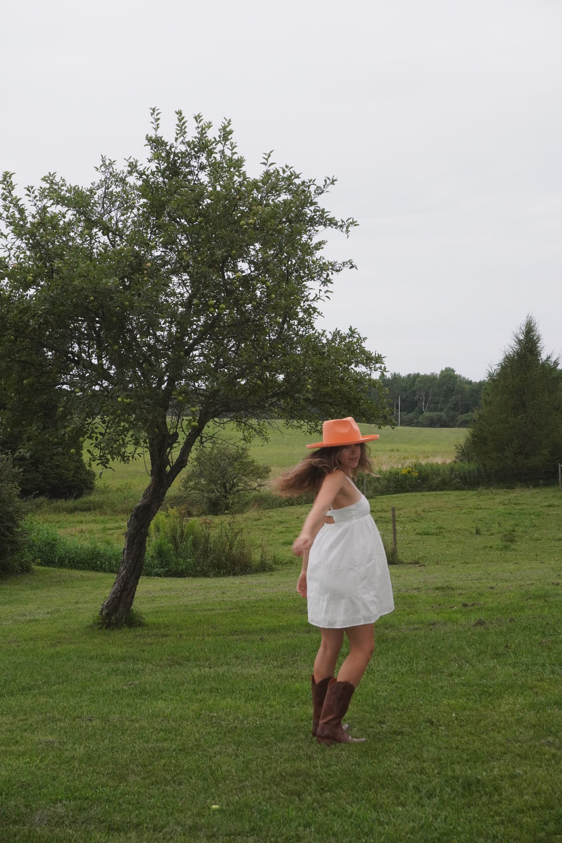 Peach felt hat, summer pink hat, papaya colored wide brim, beach hat, pencil brimmed hat, spring fashion accessory, rancher, western hat 