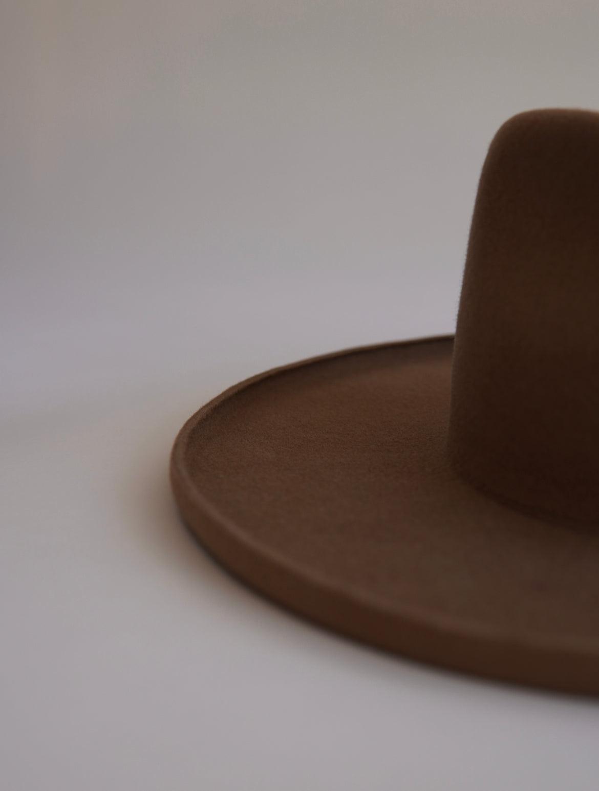 Brown hat 100% Australian wool 